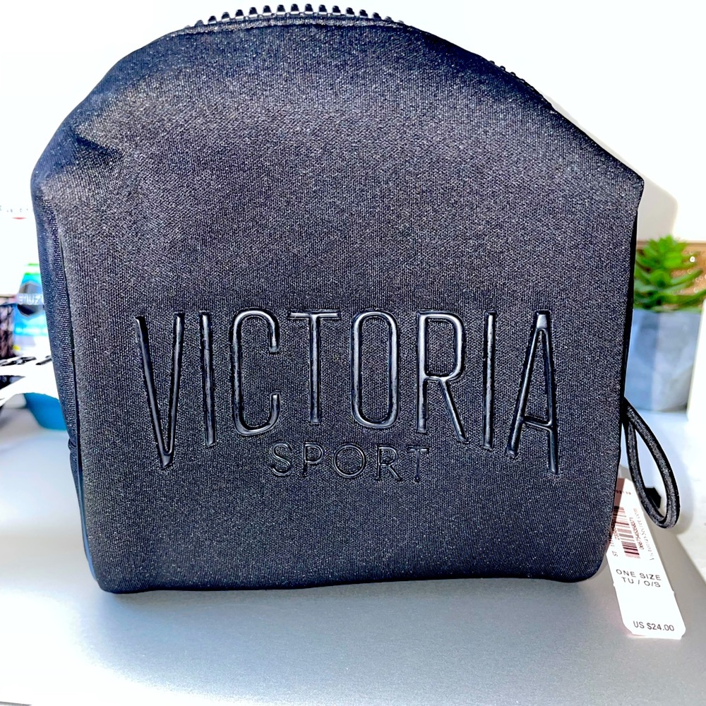 RARE- VICTORIA’S SECRET VSX SPORT POUCH NEW WITH TAG